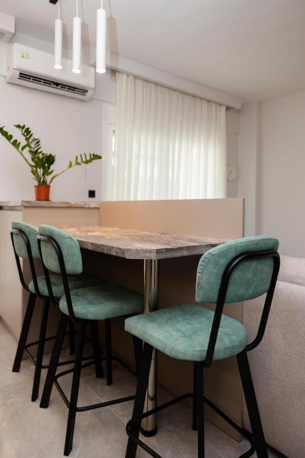 Elegance Apartment 2 Bedroom Suites Солун Екстериор снимка