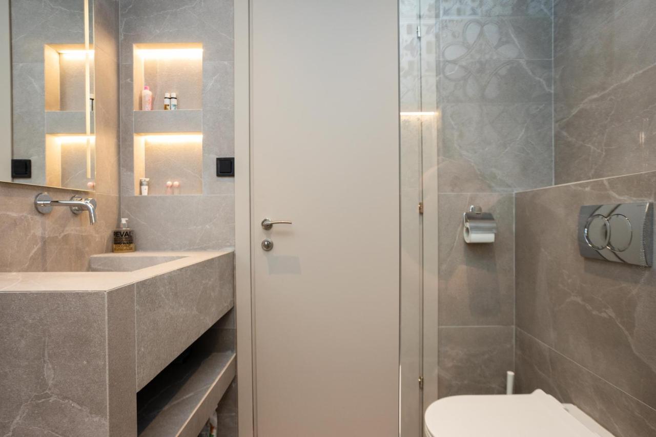 Elegance Apartment 2 Bedroom Suites Солун Екстериор снимка