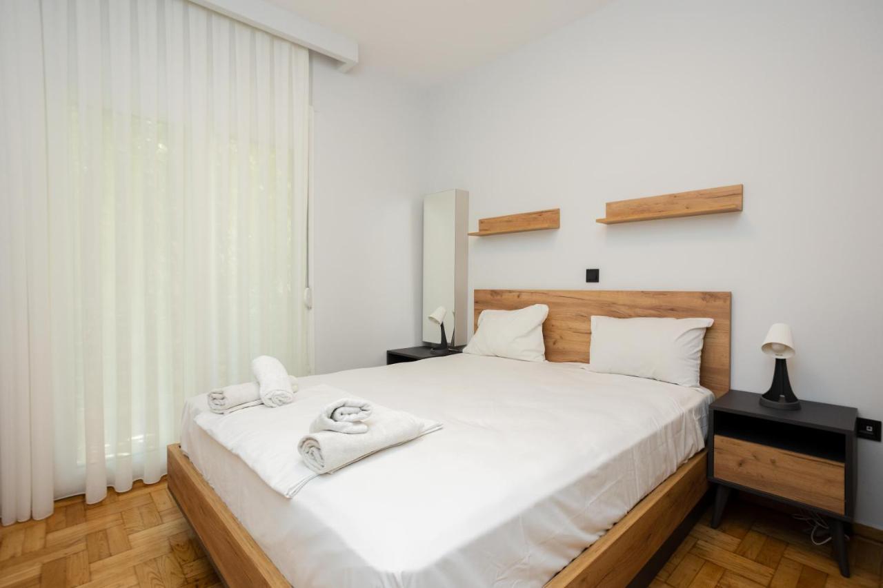 Elegance Apartment 2 Bedroom Suites Солун Екстериор снимка
