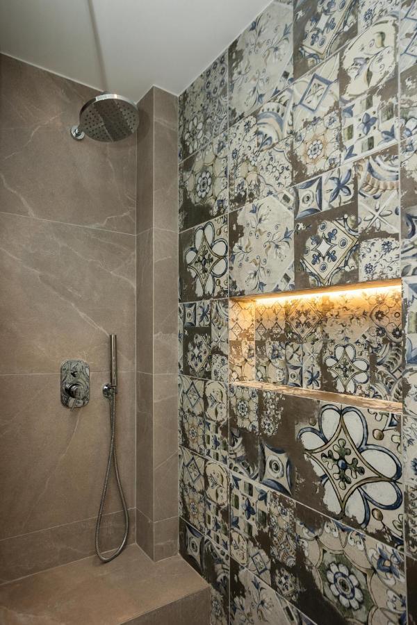 Elegance Apartment 2 Bedroom Suites Солун Екстериор снимка